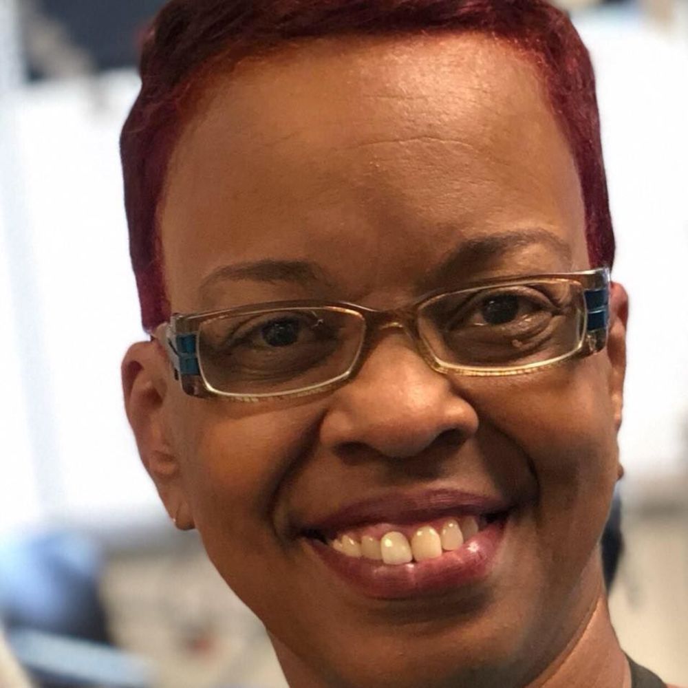 Meet your Posher, Lataunya